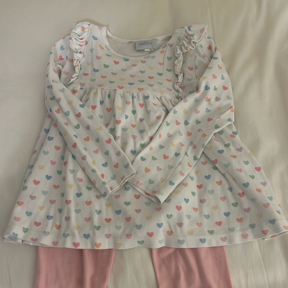Size 7 James and Lottie heart tunic with legging set